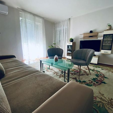 Apartman Colapis- Self Check In, Free Parking, Premium Location! Karlovac Exterior foto